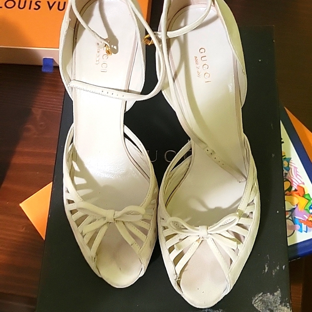 Gucci suede sandals
